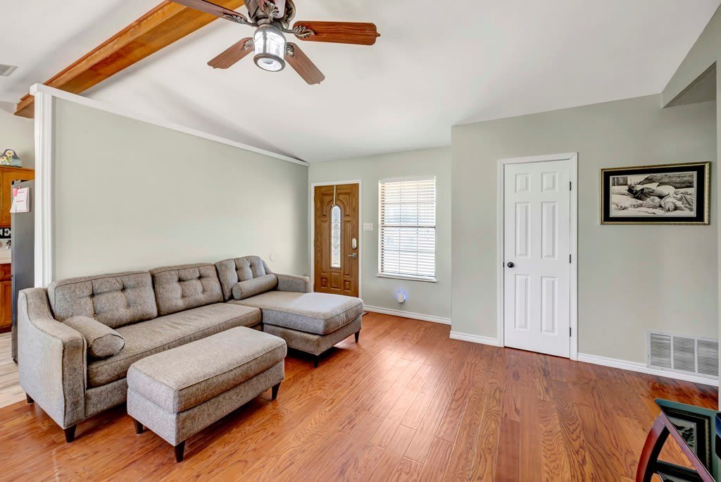 10803 E County Rd 104 – photo 5