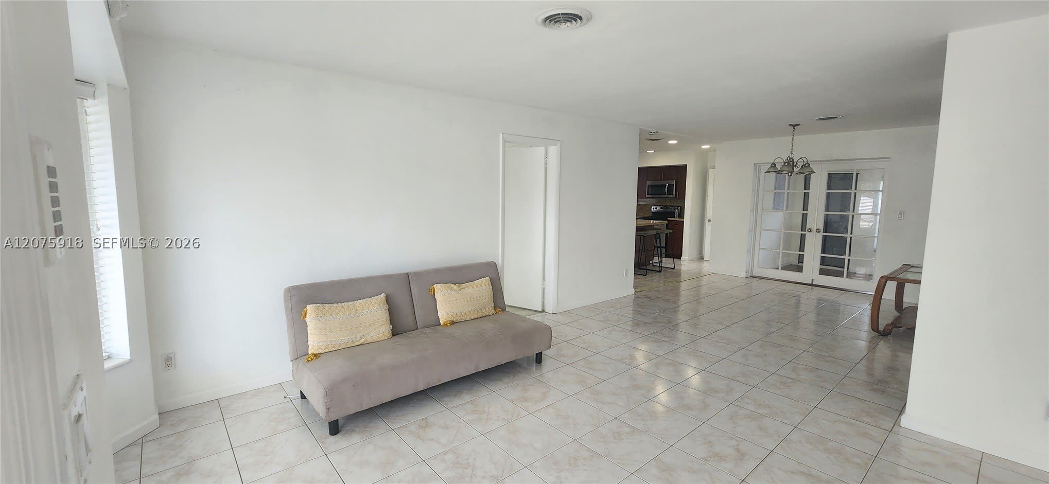 3345 Hayes St – photo 4