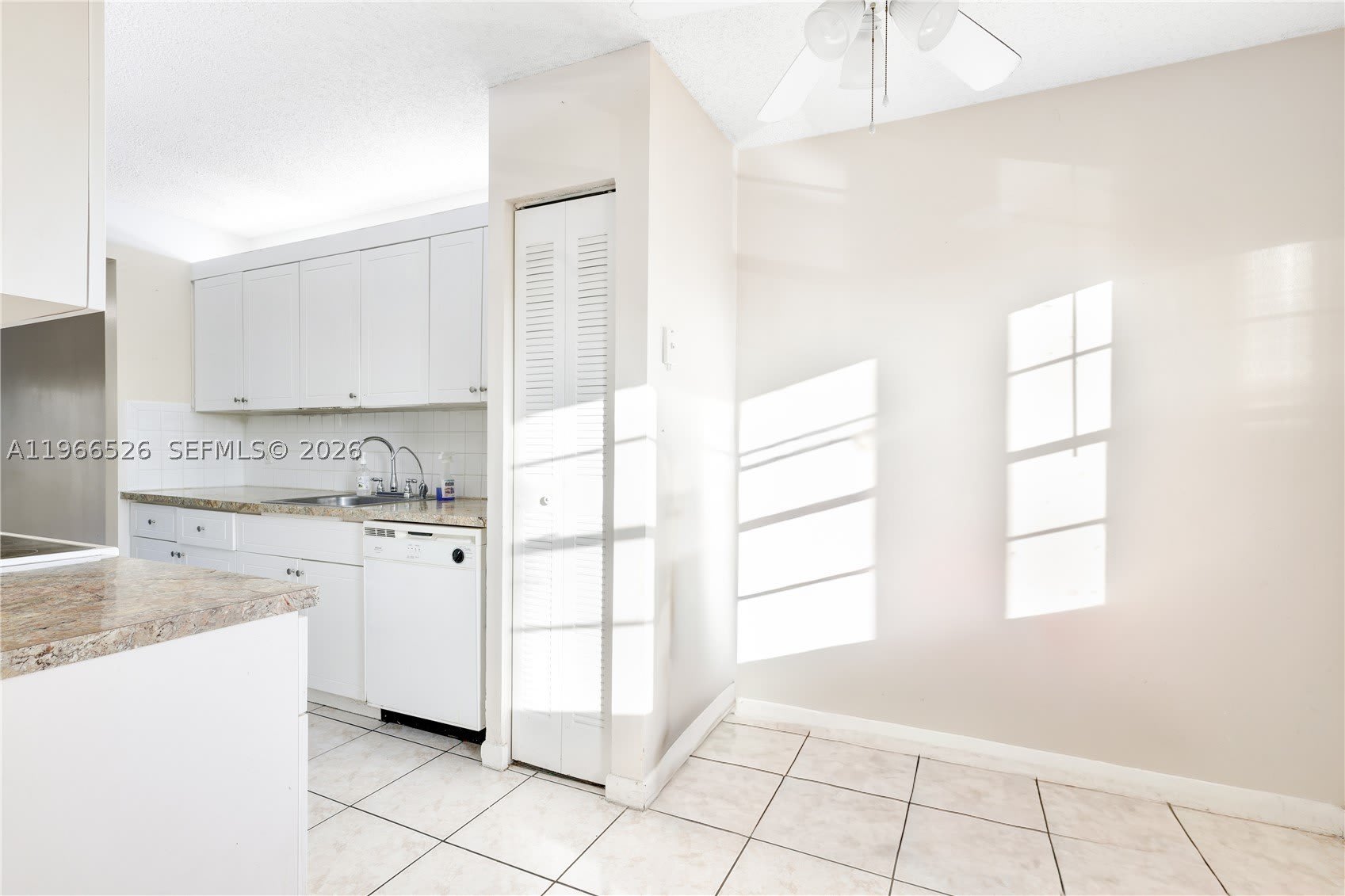 650 SW 124th Ter – photo 4