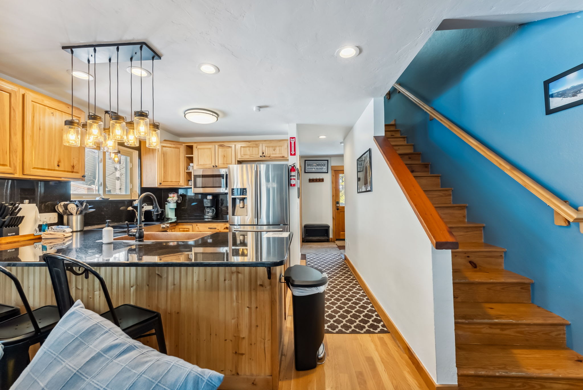 876 Broken Lance Drive – photo 4
