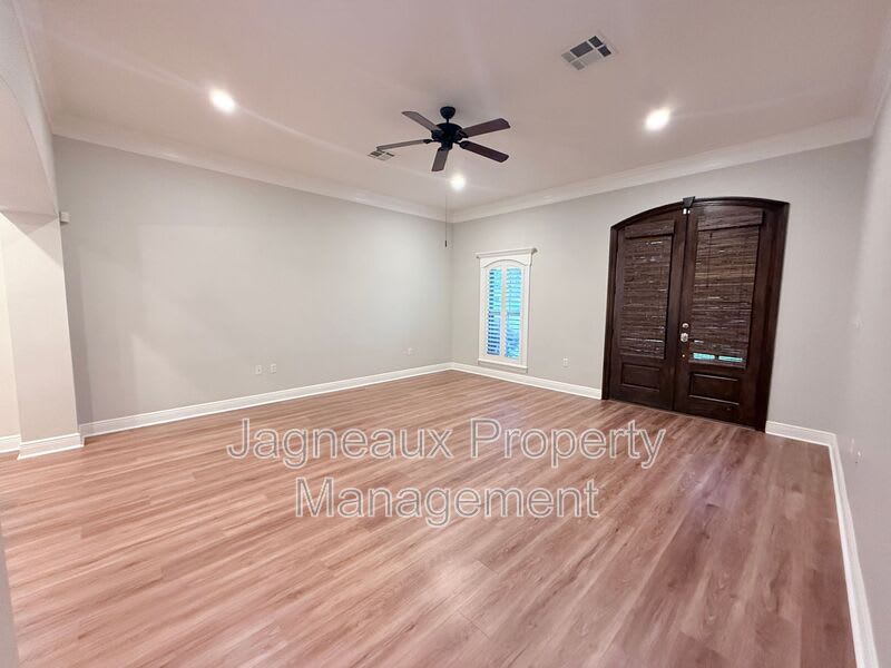2137 La Cache Dr – photo 3