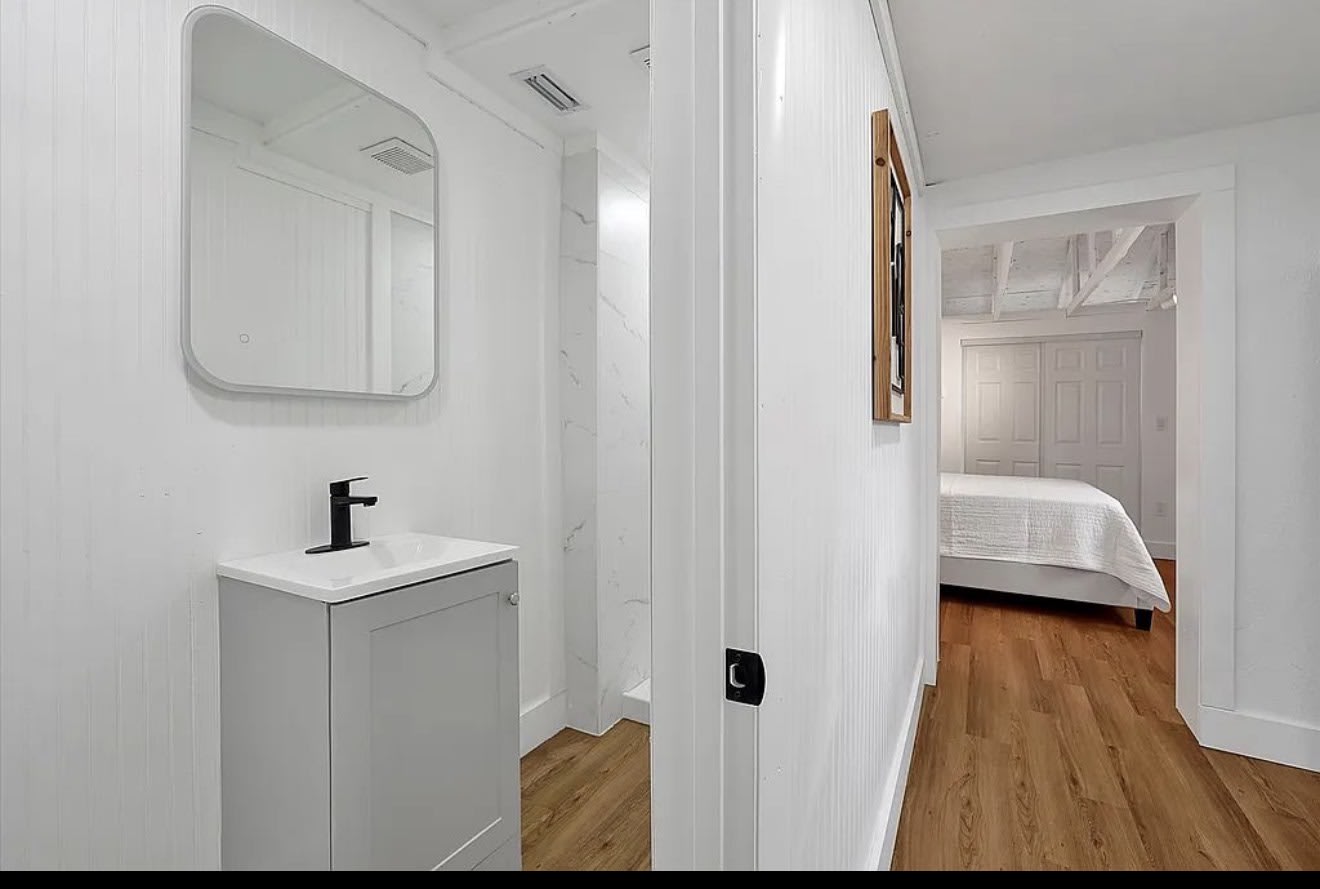 1711 White Avenue – photo 5