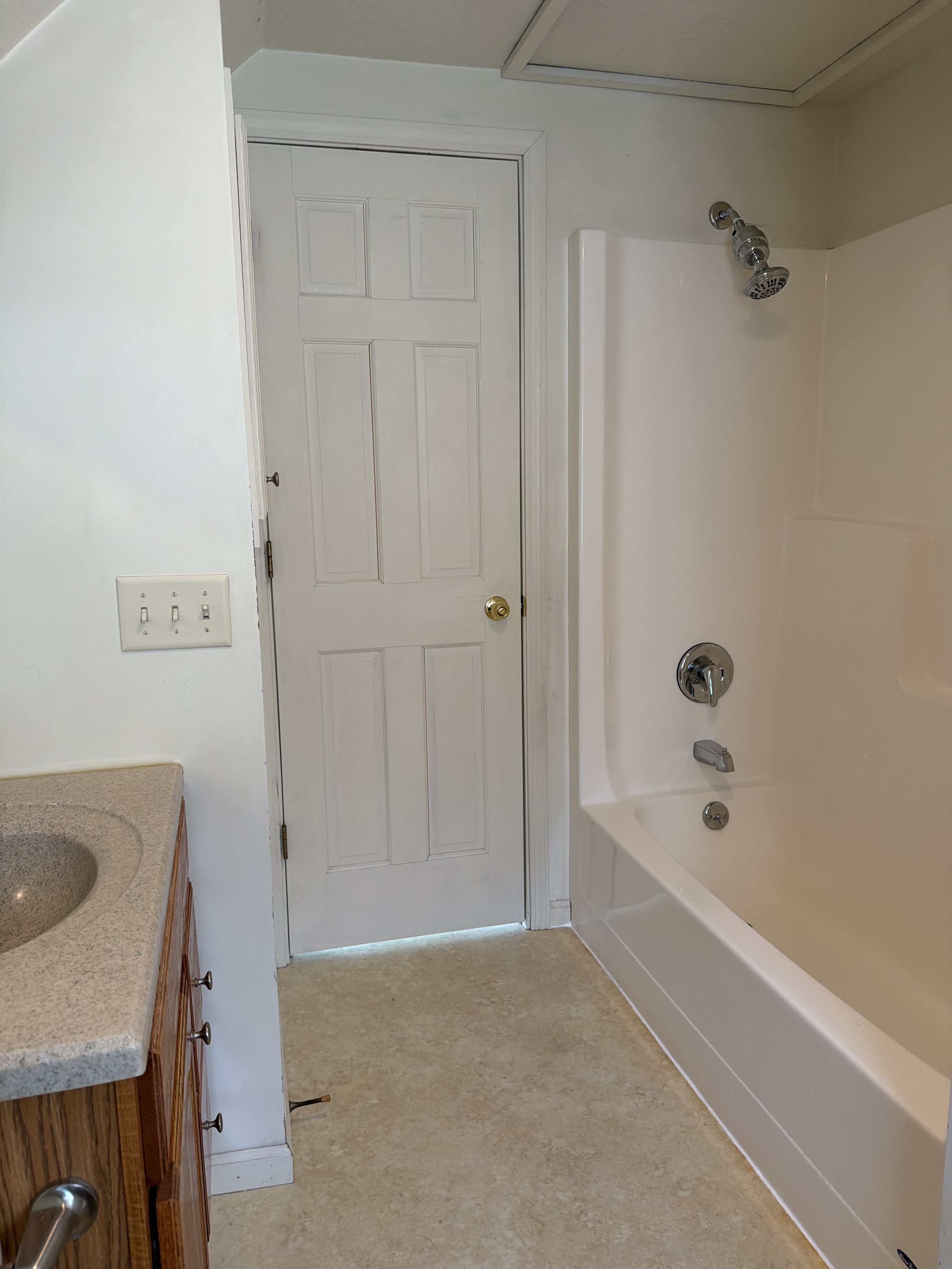 376 Alger St – photo 3