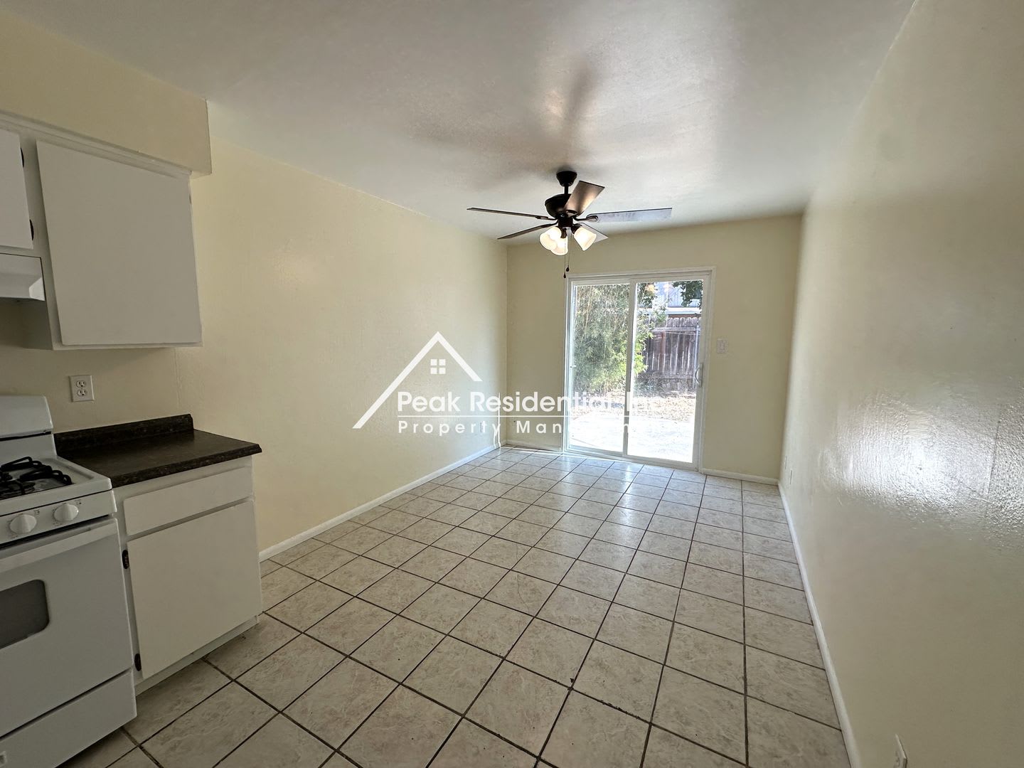 Updated 3bd/1.5ba Rancho Cordova Duplex – photo 4