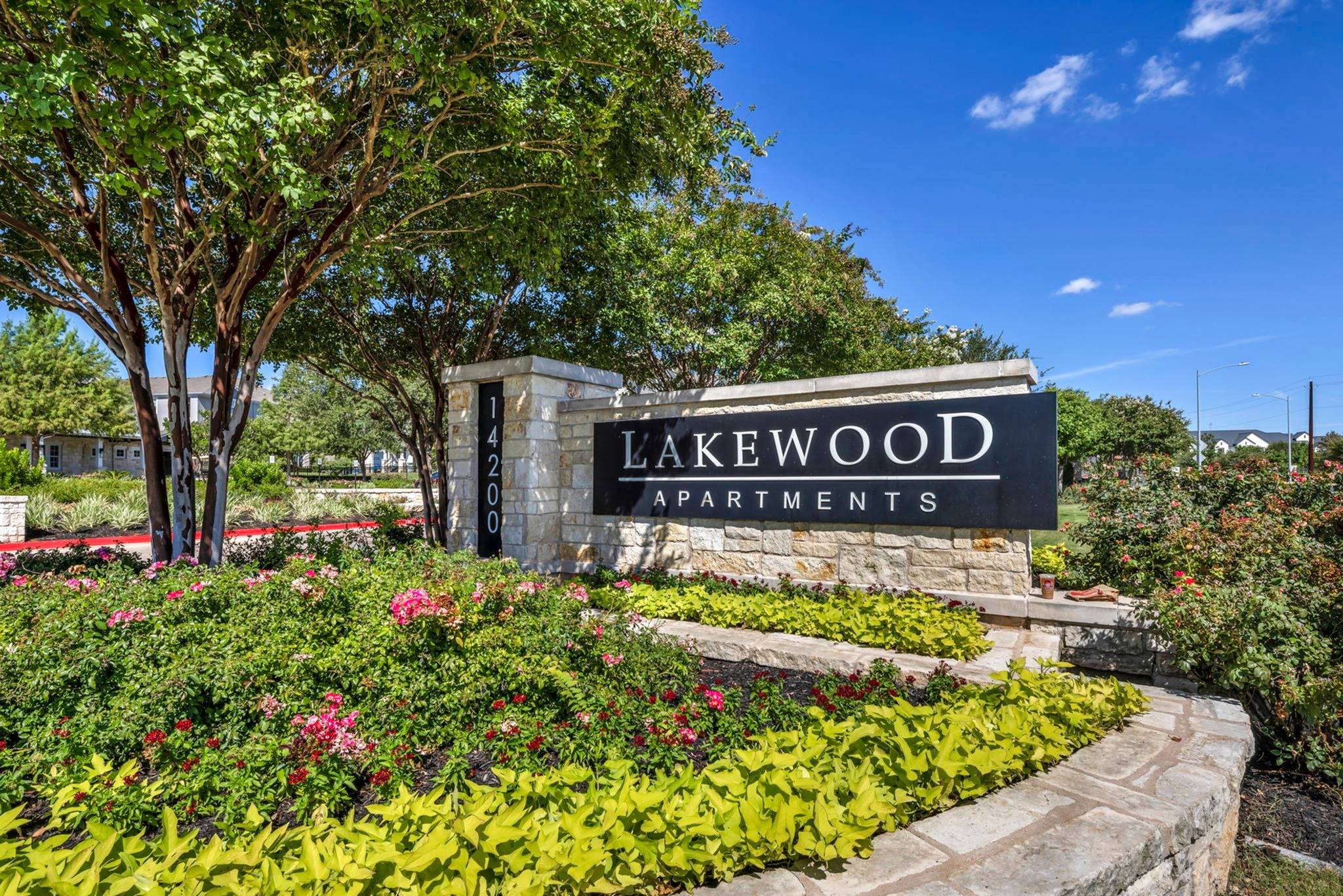 Lakewood – photo 1