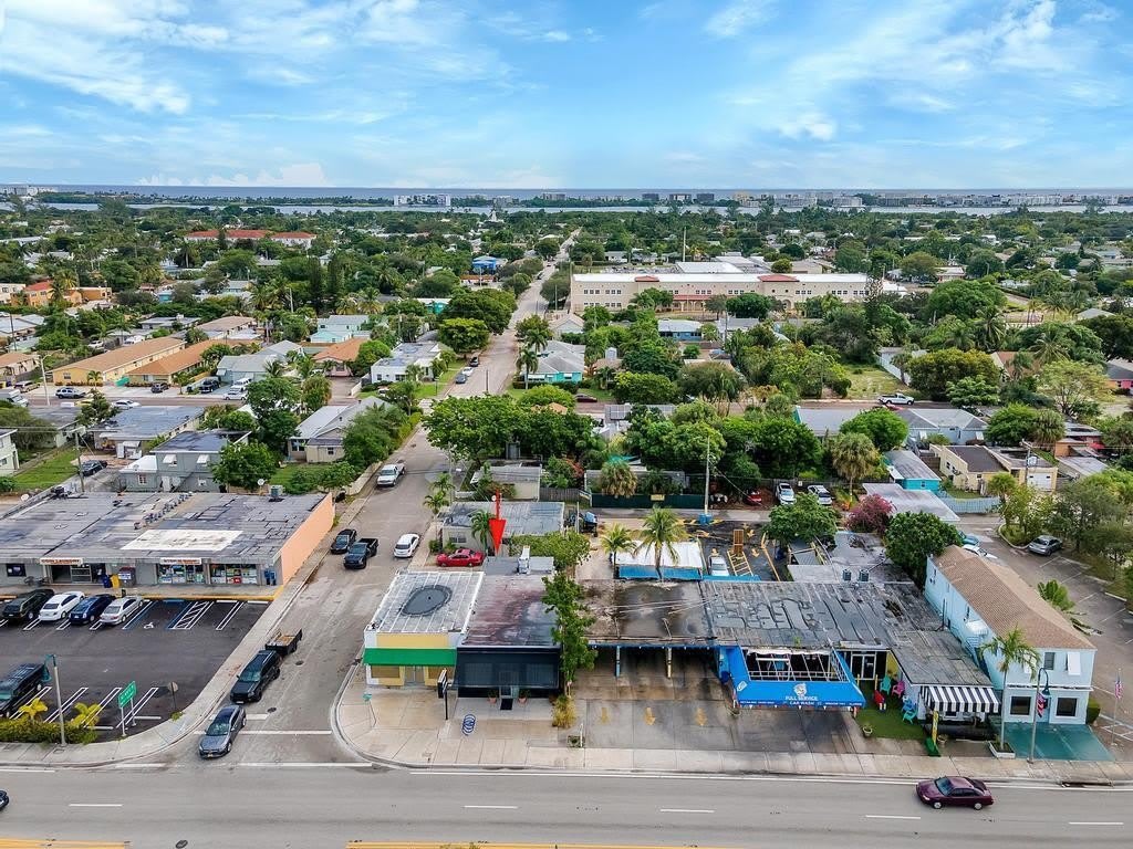 813 9th Avenue N – photo 1