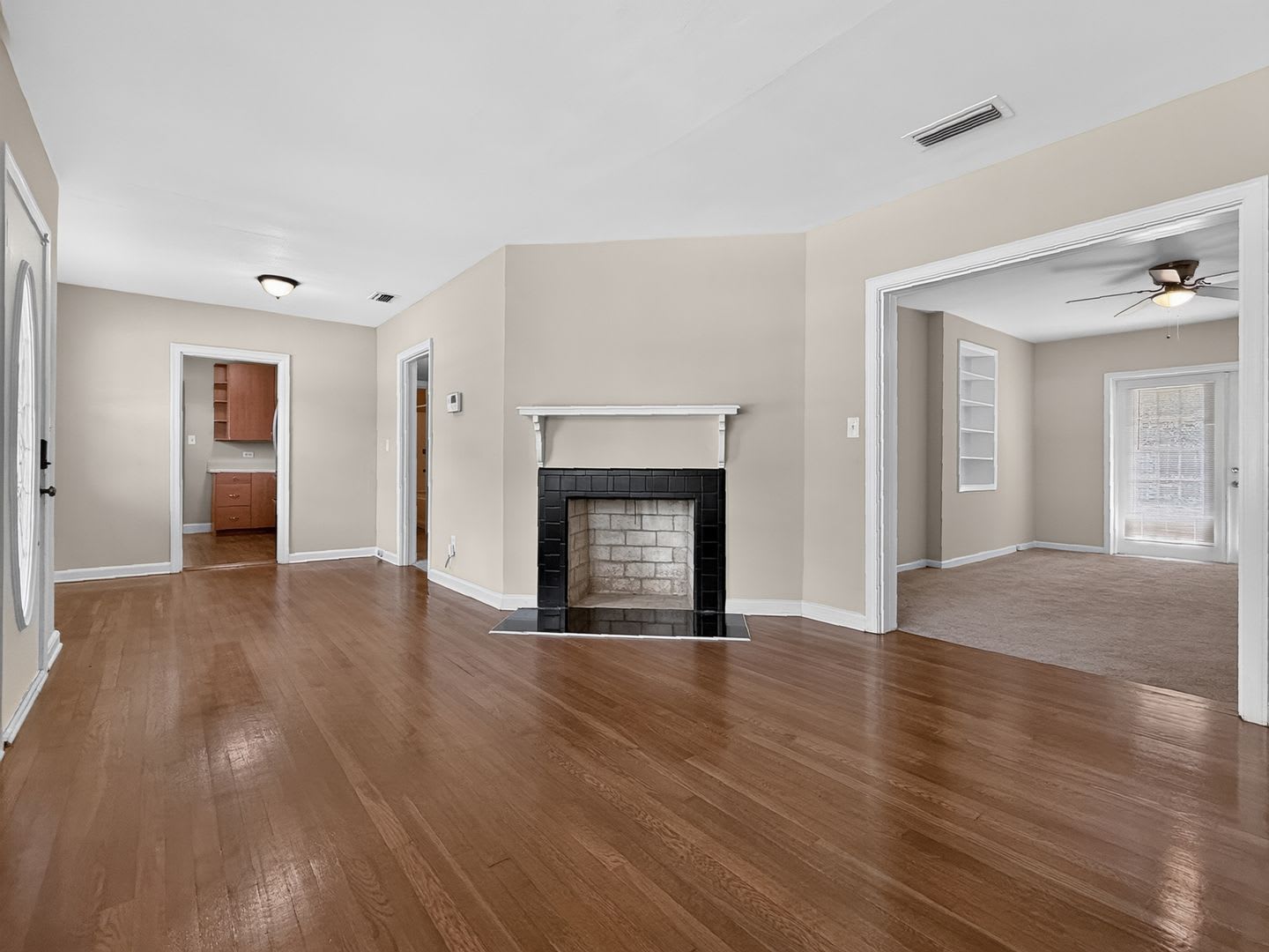 Murray Hill 3 bedroom – photo 5