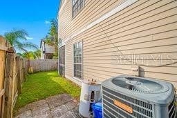 132 DOUGLAS Road W – photo 5