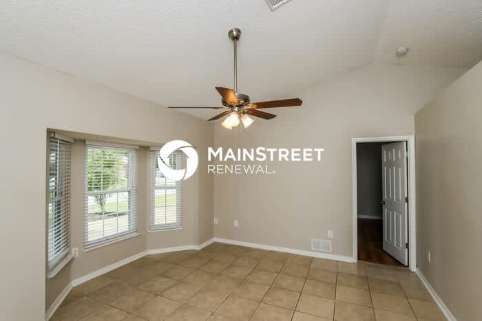 811 Hawaii Avenue Northwest – photo 4