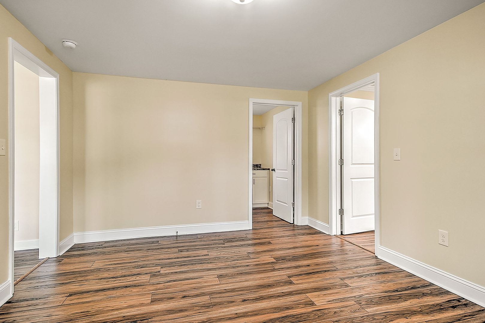 Renovated One Level Home Completely Renovated – photo 5