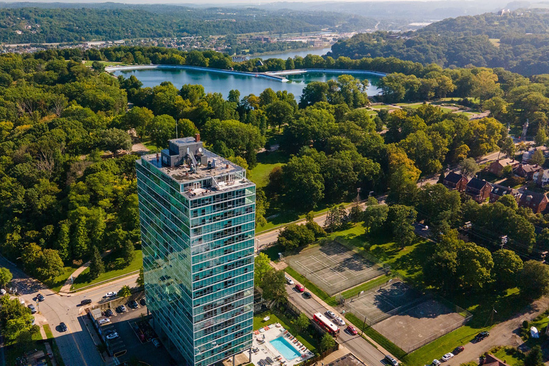 Highland House Tower By Albion – photo 1