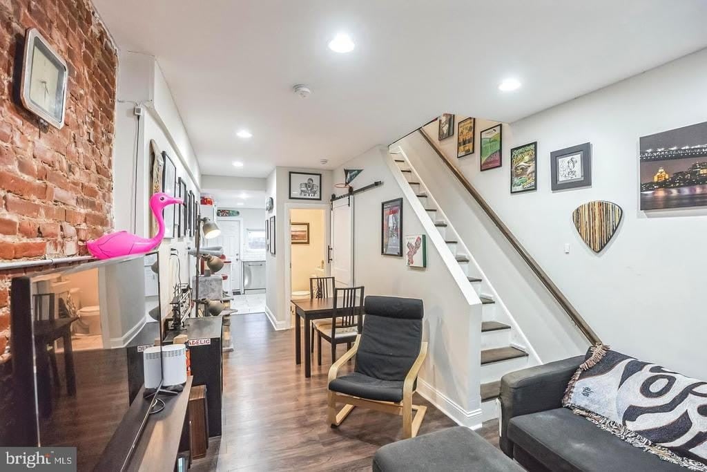 1814 E ALBERT STREET – photo 2