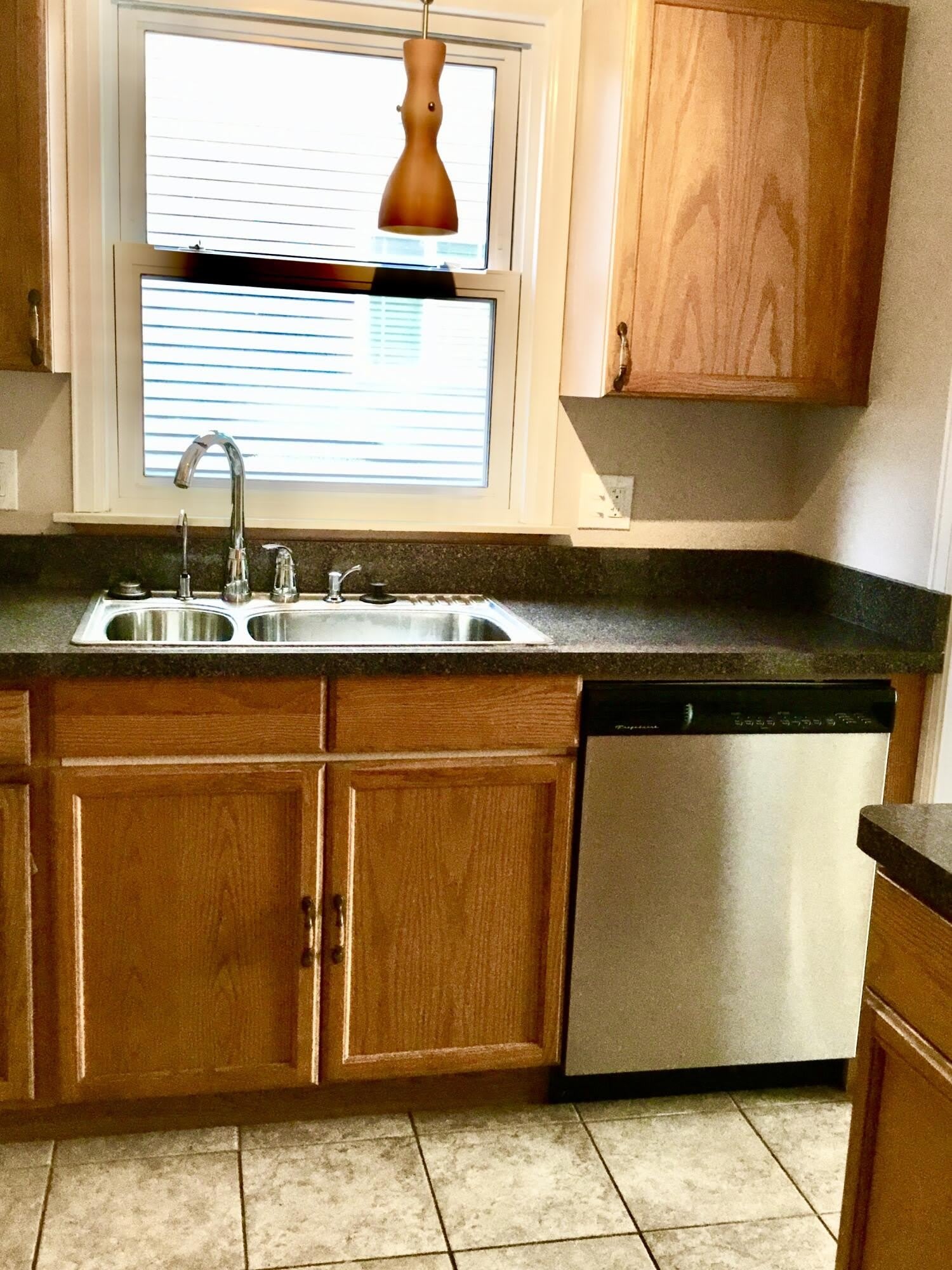 520 S Kenwood Avenue – photo 3