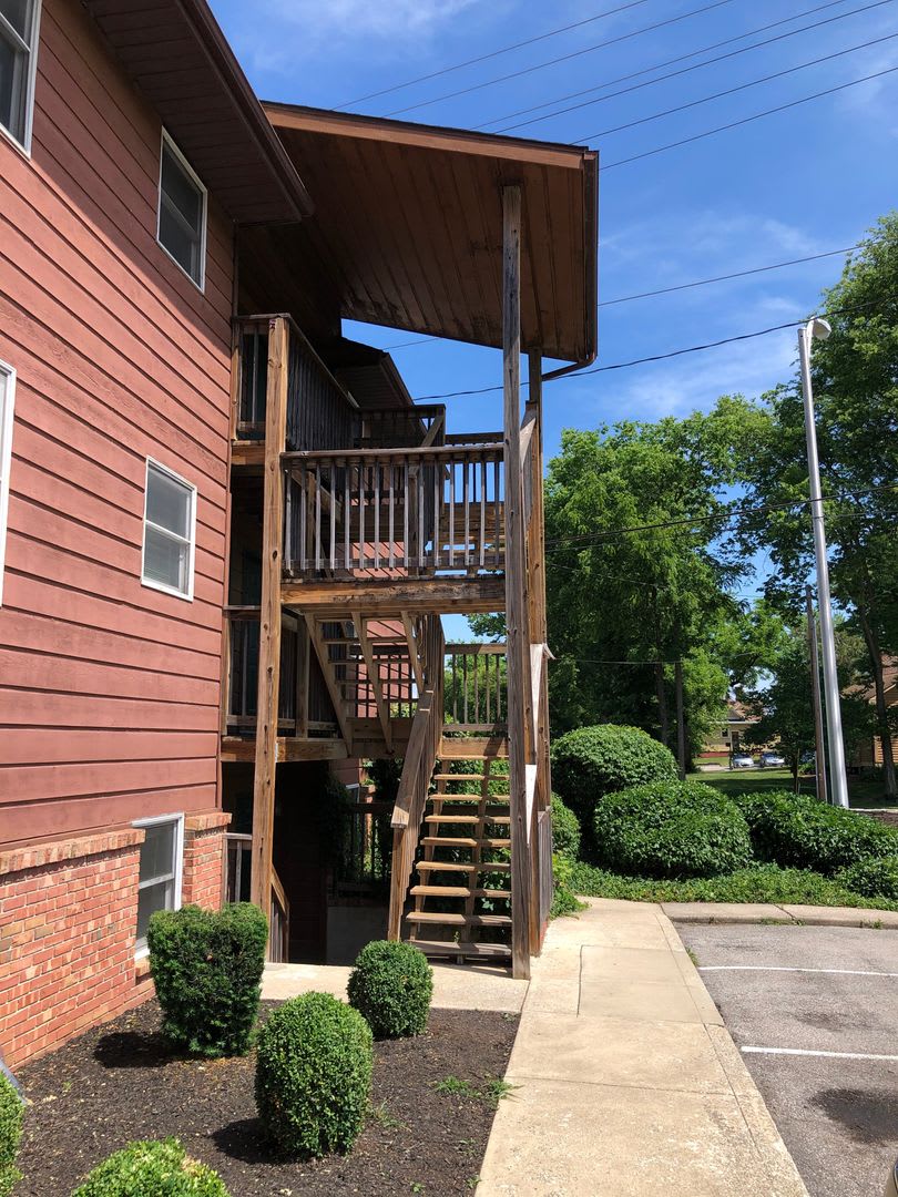 PRICE REDUCTION: Available August 2026 Monthly rent $1,400.00 – photo 5
