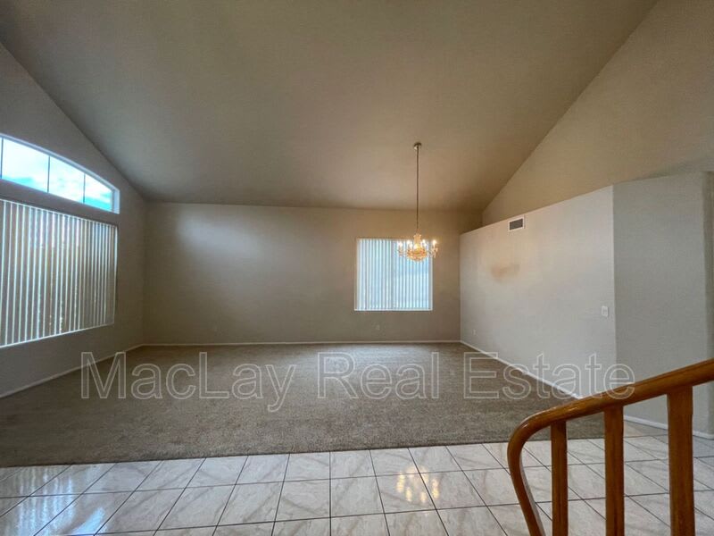 7140 E Medina Ave – photo 3