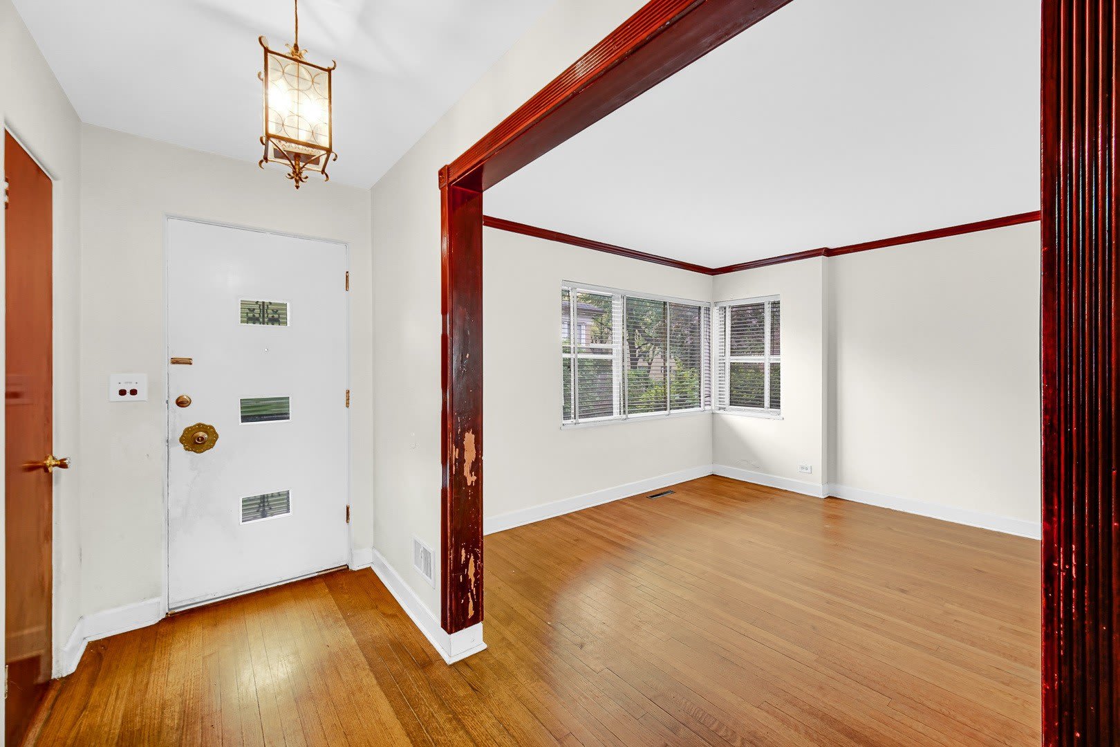 7248 N Ridge Boulevard – photo 4