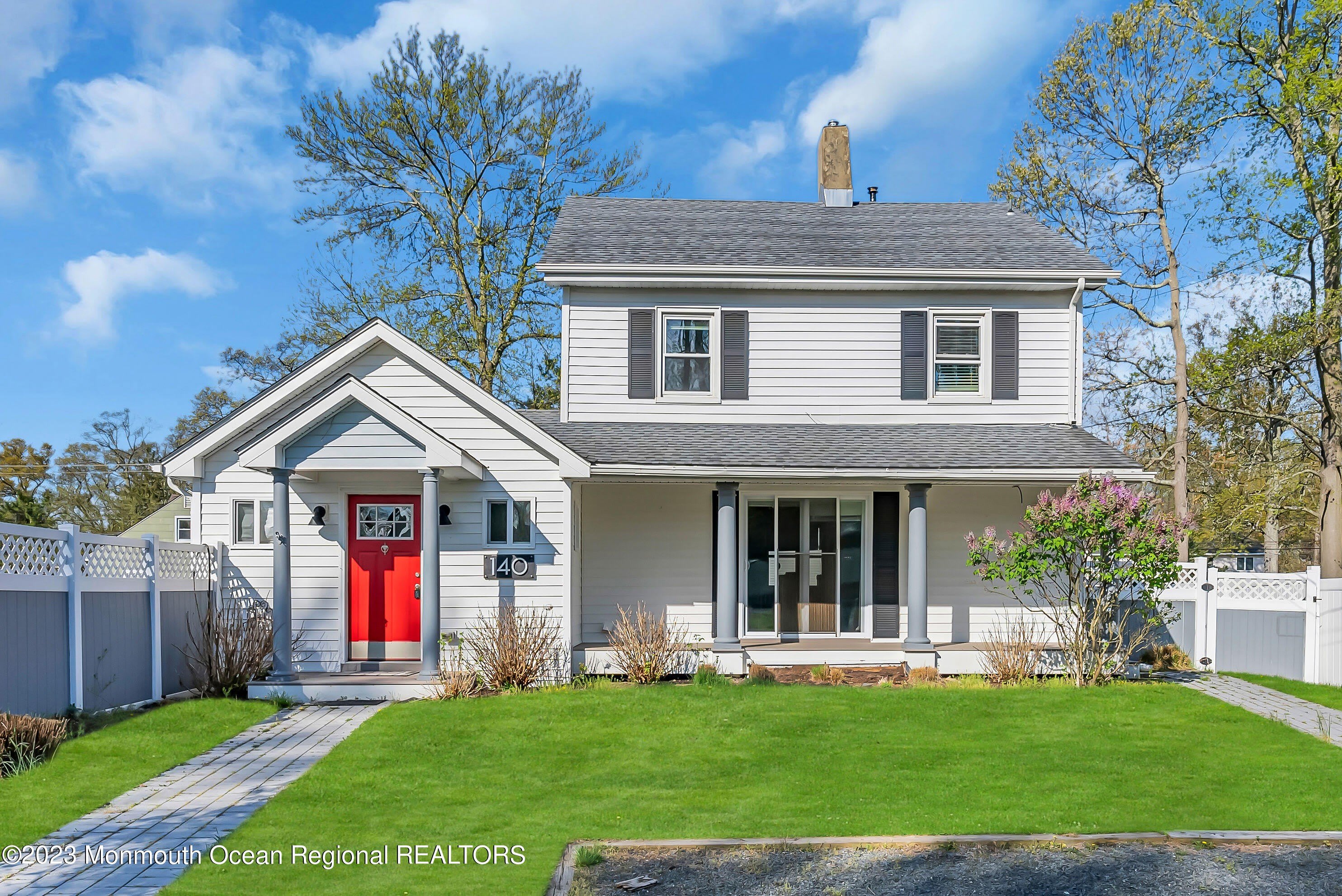 140 Idlewood Avenue – photo 2