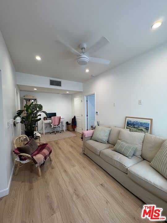 816 1/2 N Mccadden Pl – photo 3