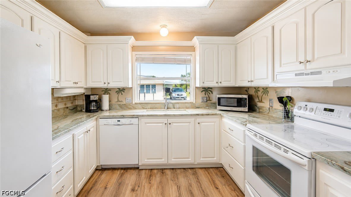 3404 Rainbow Lane – photo 5