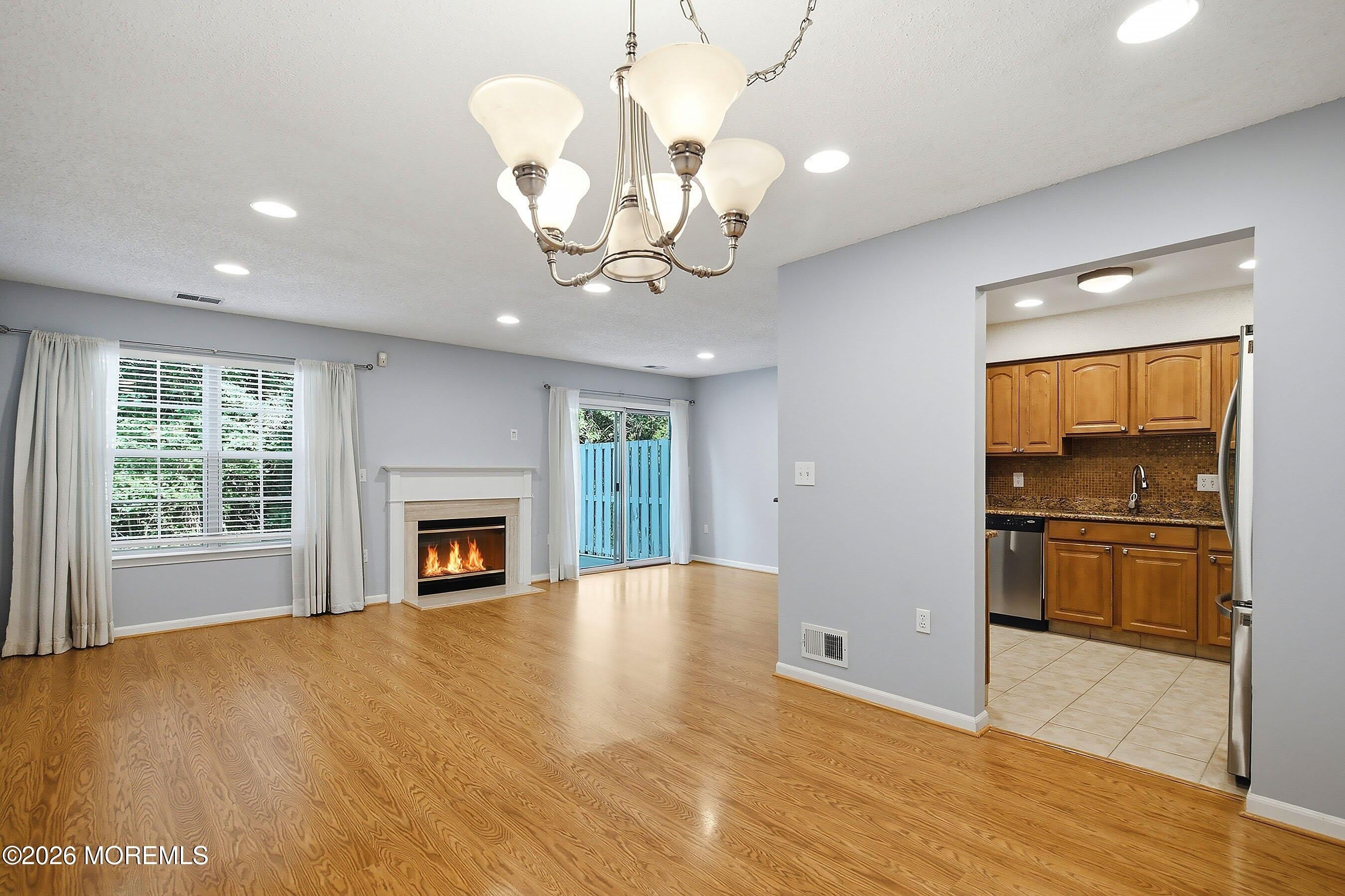 702 Carnation Drive – photo 3