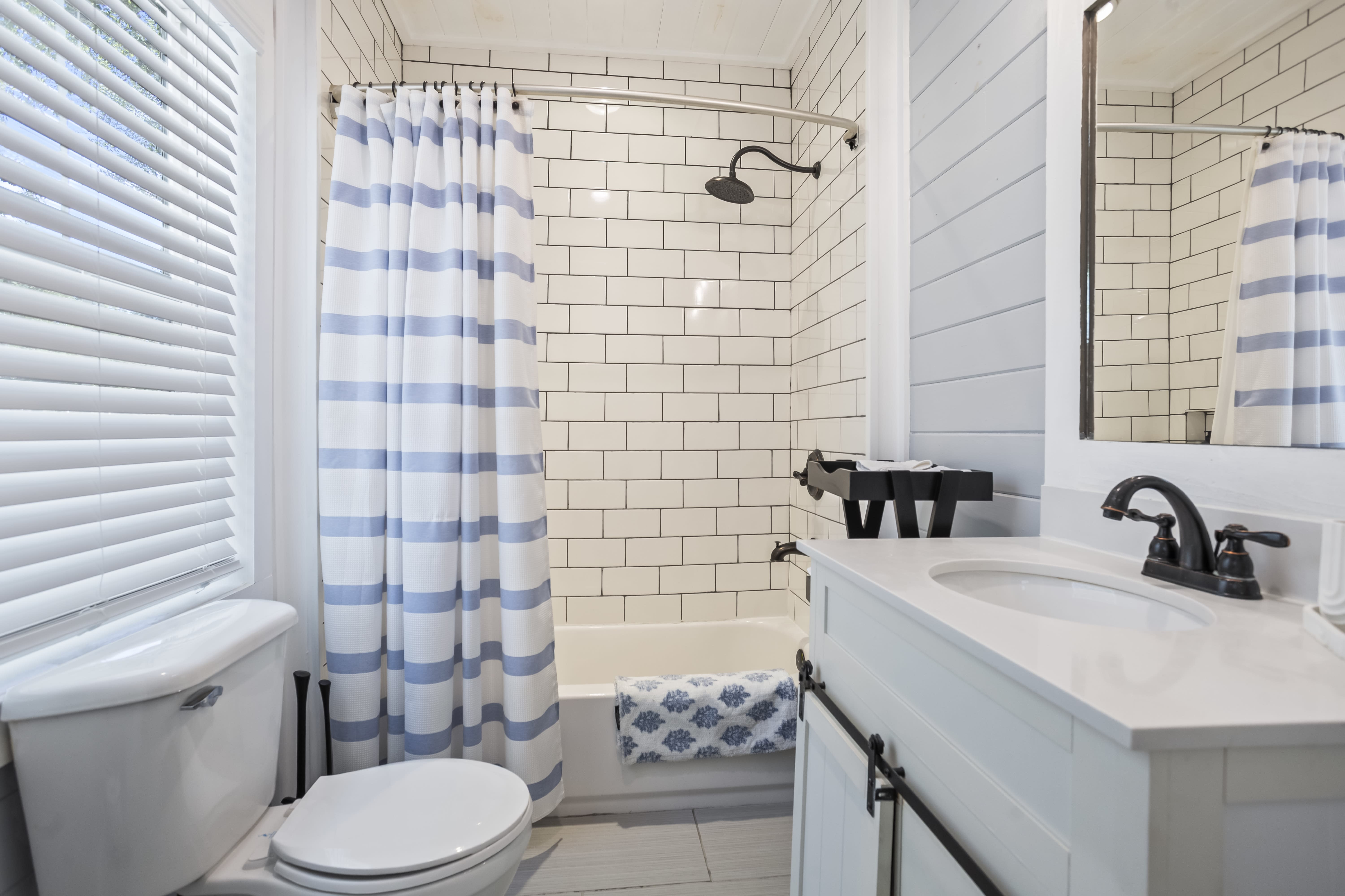4879 Vaucluse Rd – photo 5