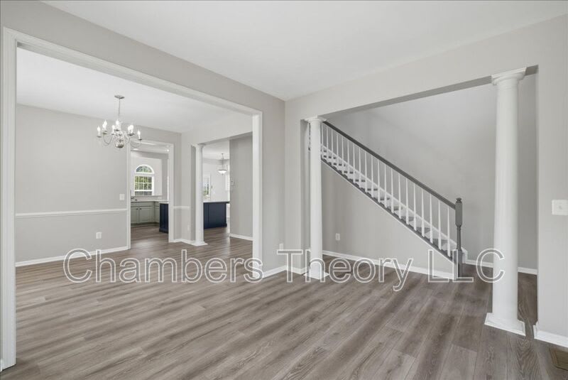 42211 Marcy Way – photo 4