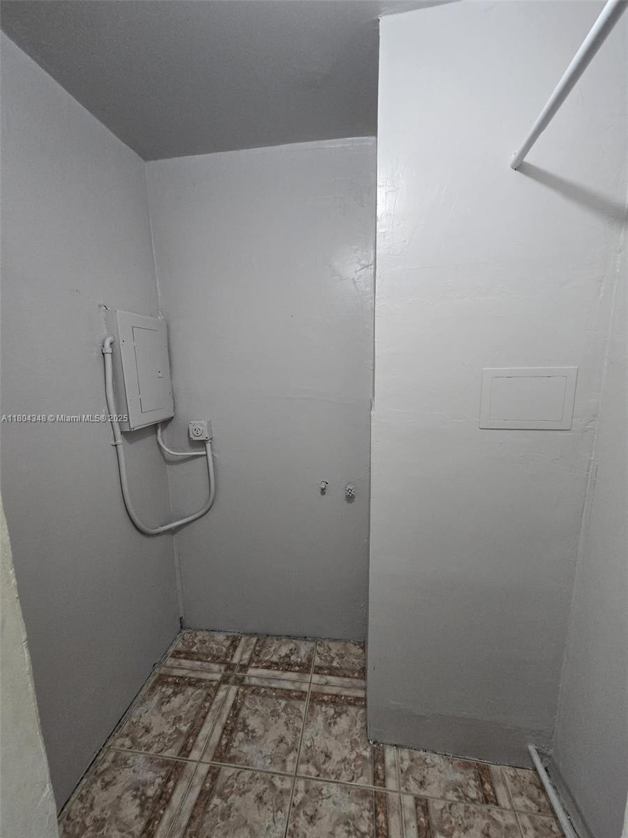 480 NE 136th St – photo 2