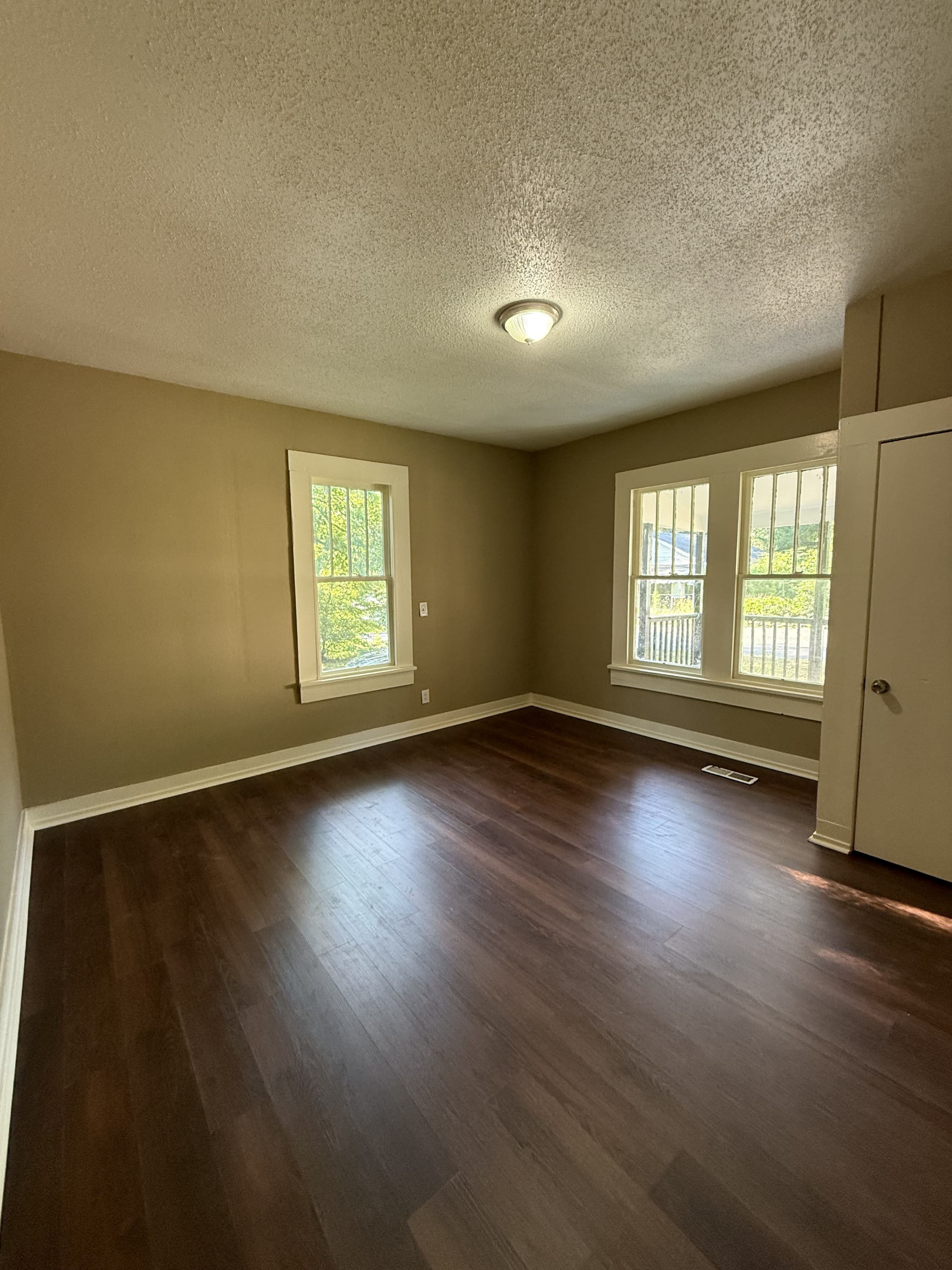 109 Oak Avenue – photo 4