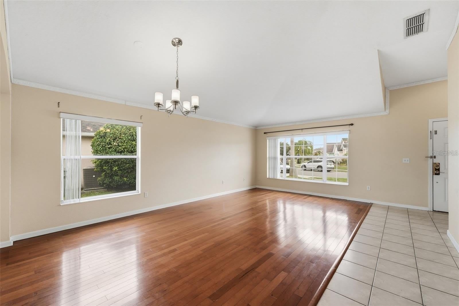 2819 MAGUIRE Drive – photo 5