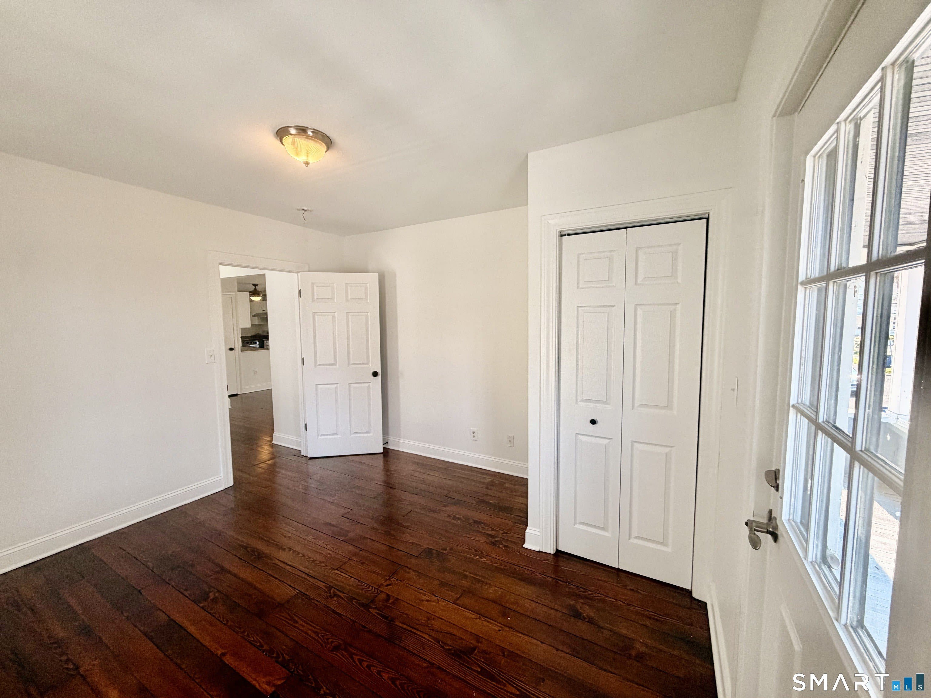 48 Vine Street – photo 3