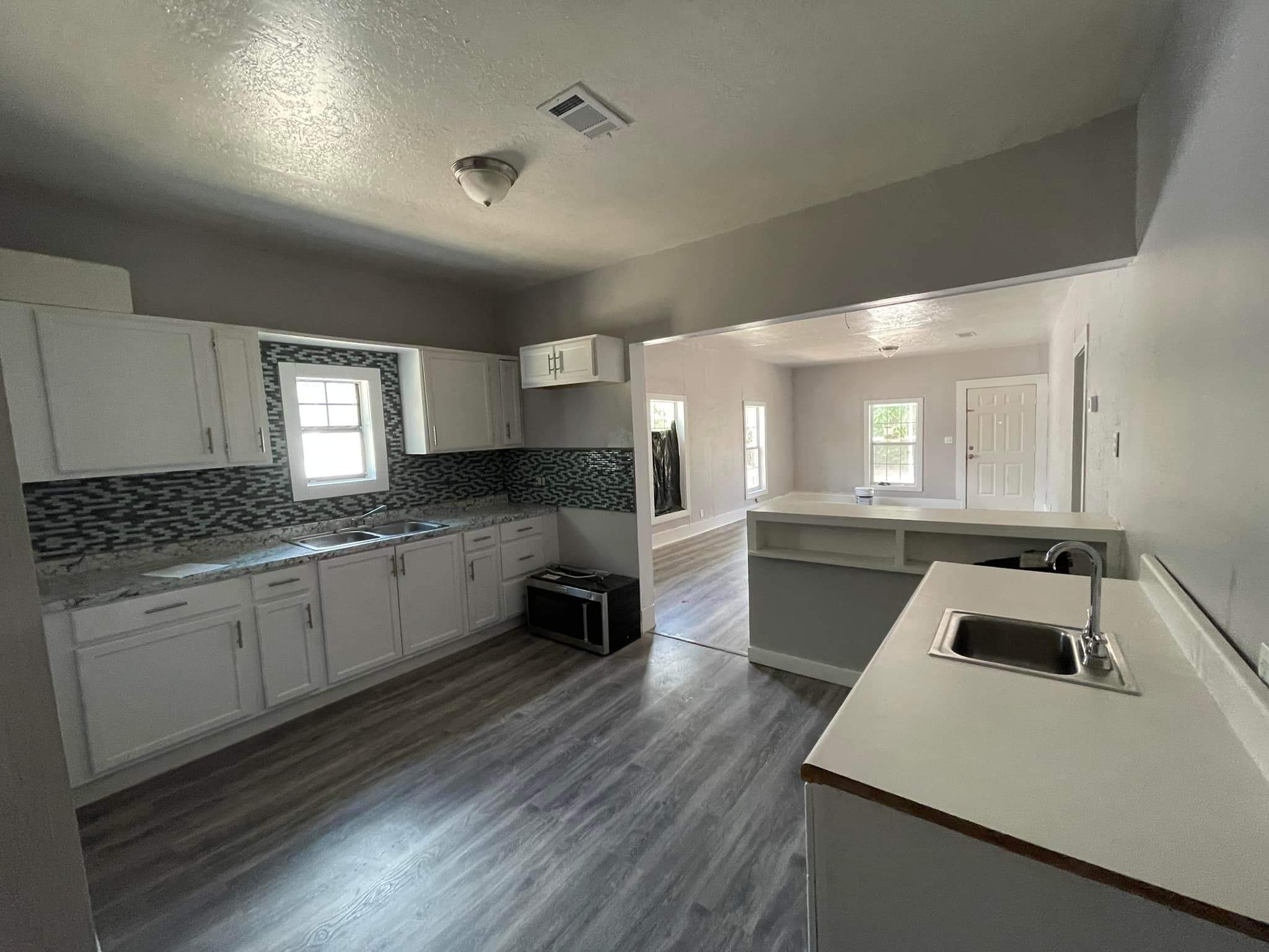 515 W Maple Ave – photo 5