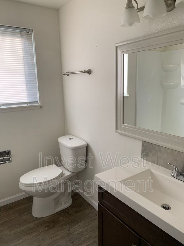 319 Ne 104 Avenue – photo 5