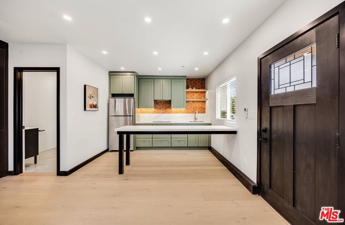 7931 Zelzah Ave – photo 4