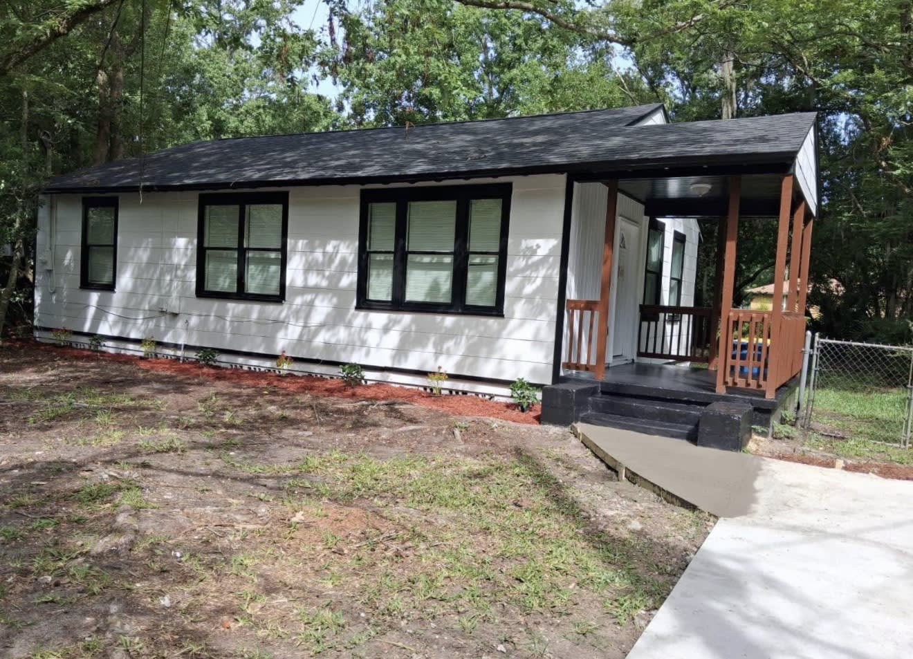 5342 Mays Dr – photo 1