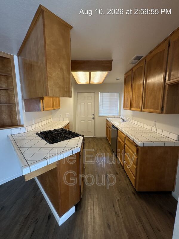 983 North Lynora – photo 5