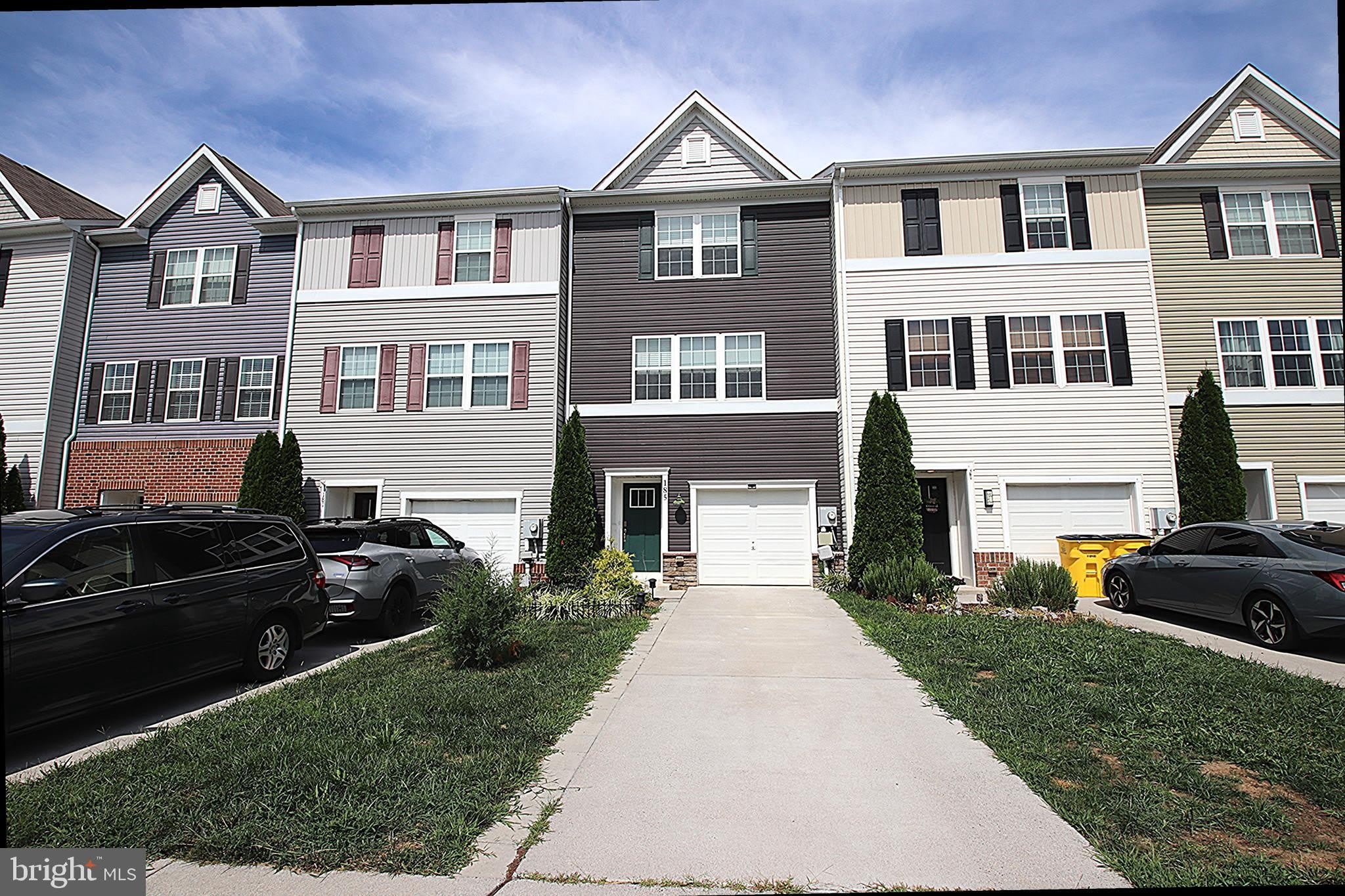 185 MAGELLAN Drive – photo 4