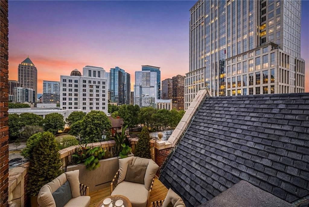 81 Peachtree Place NE – photo 2