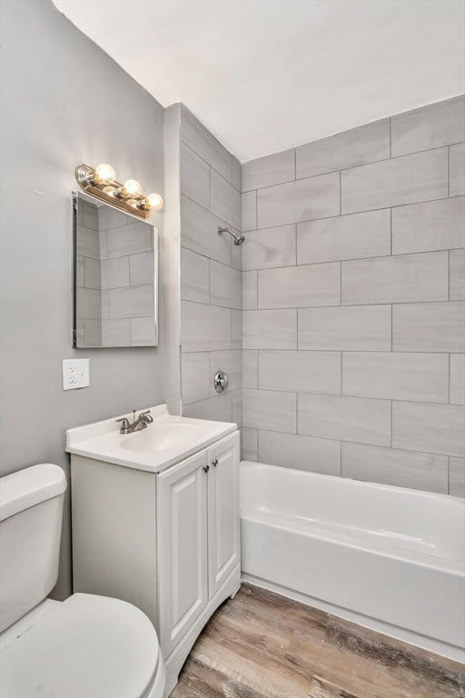 352 Norfolk St – photo 5