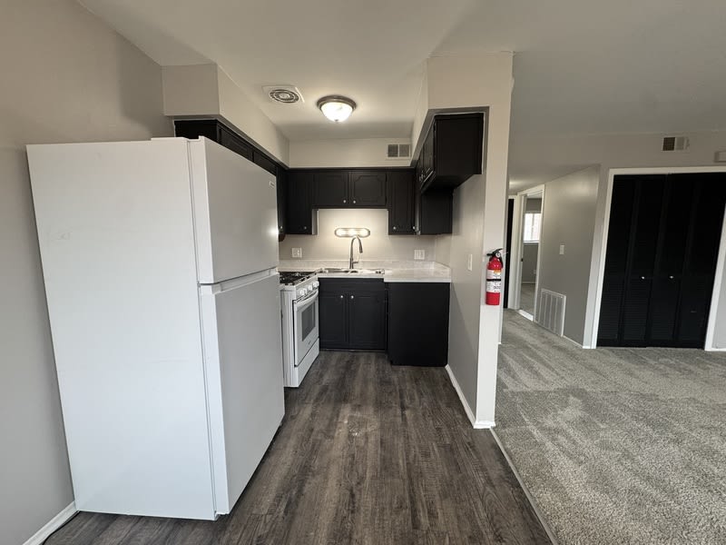 4431 Oakwood Boulevard – photo 4