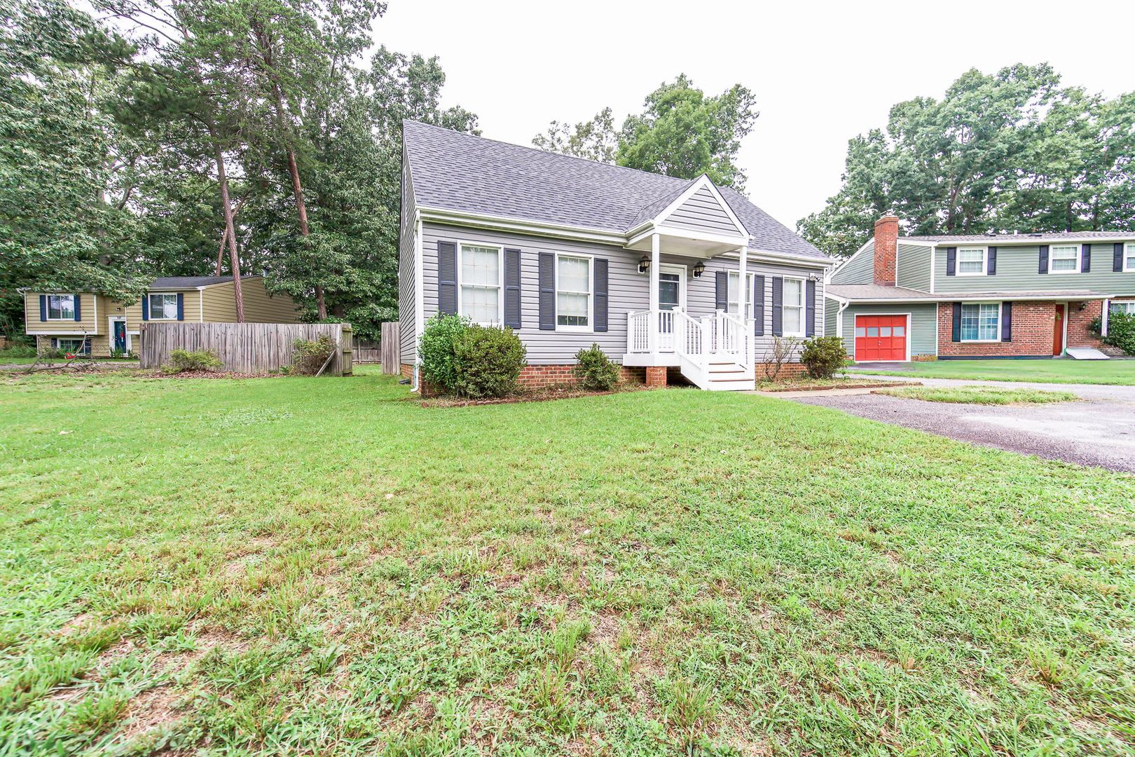 Charming 4BR/2BA Cape on a Large Corner Lot — Minutes to Chesterfield Towne Center — $2,395/mo! – photo 3