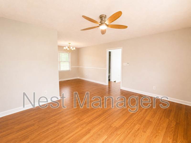 1506 Swainey Avenue – photo 5