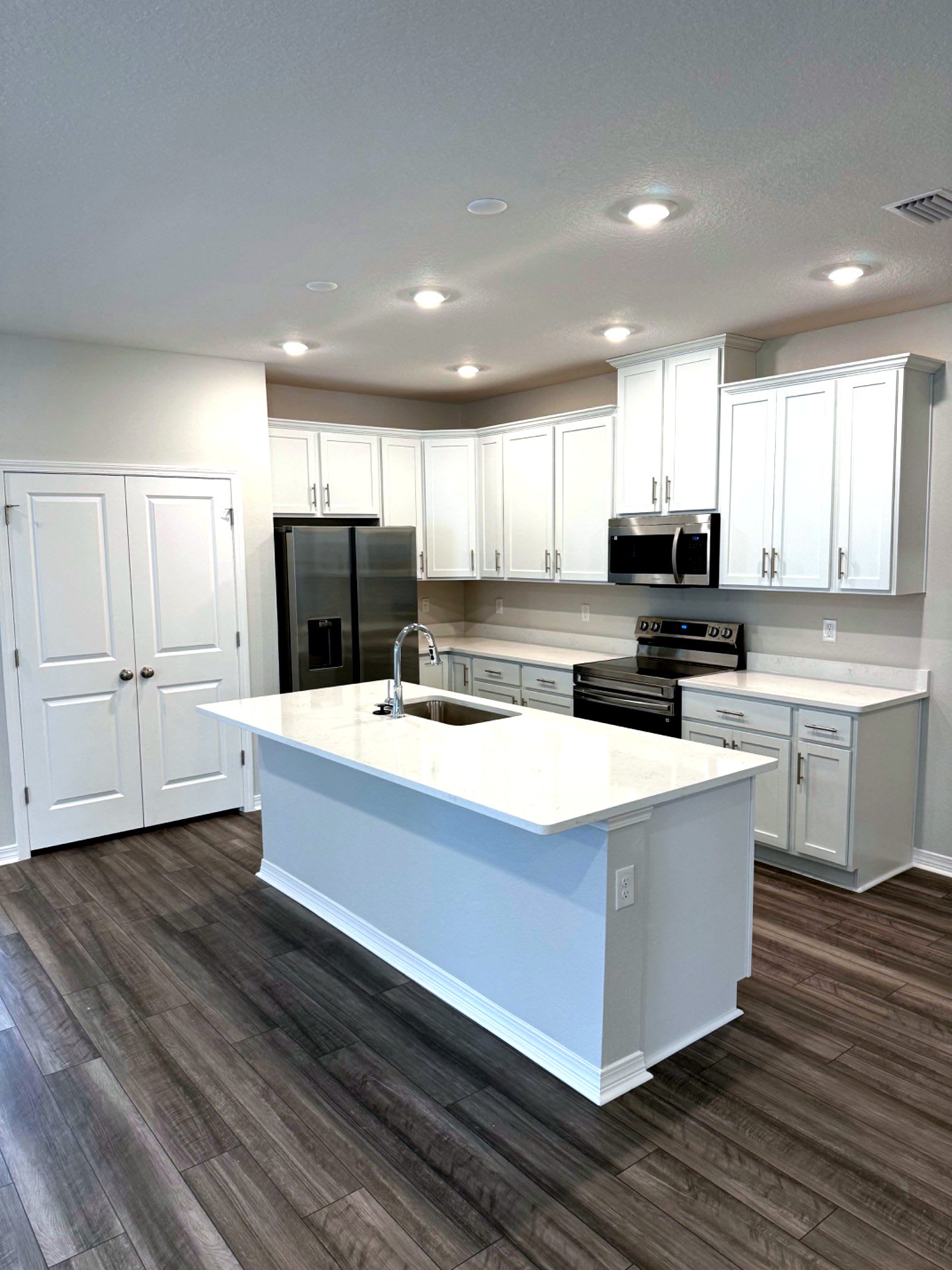 6294 Forest Pines Drive – photo 2