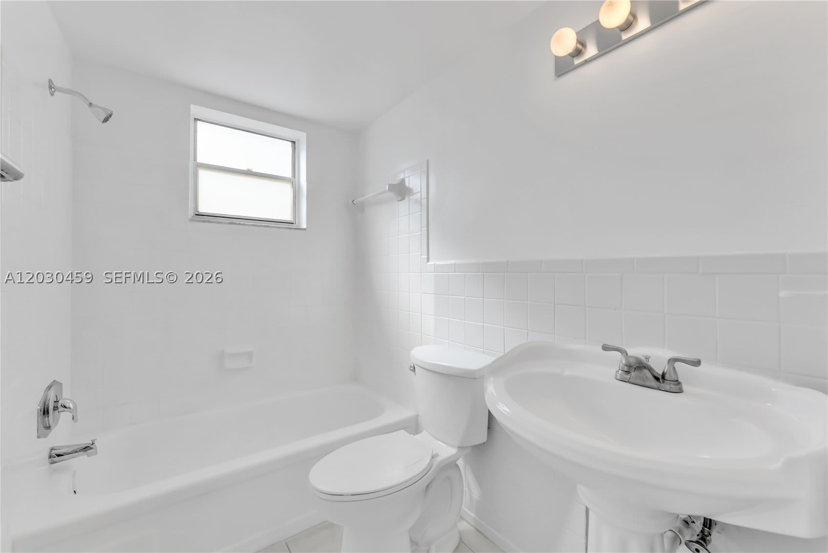 2145 Pierce St – photo 3
