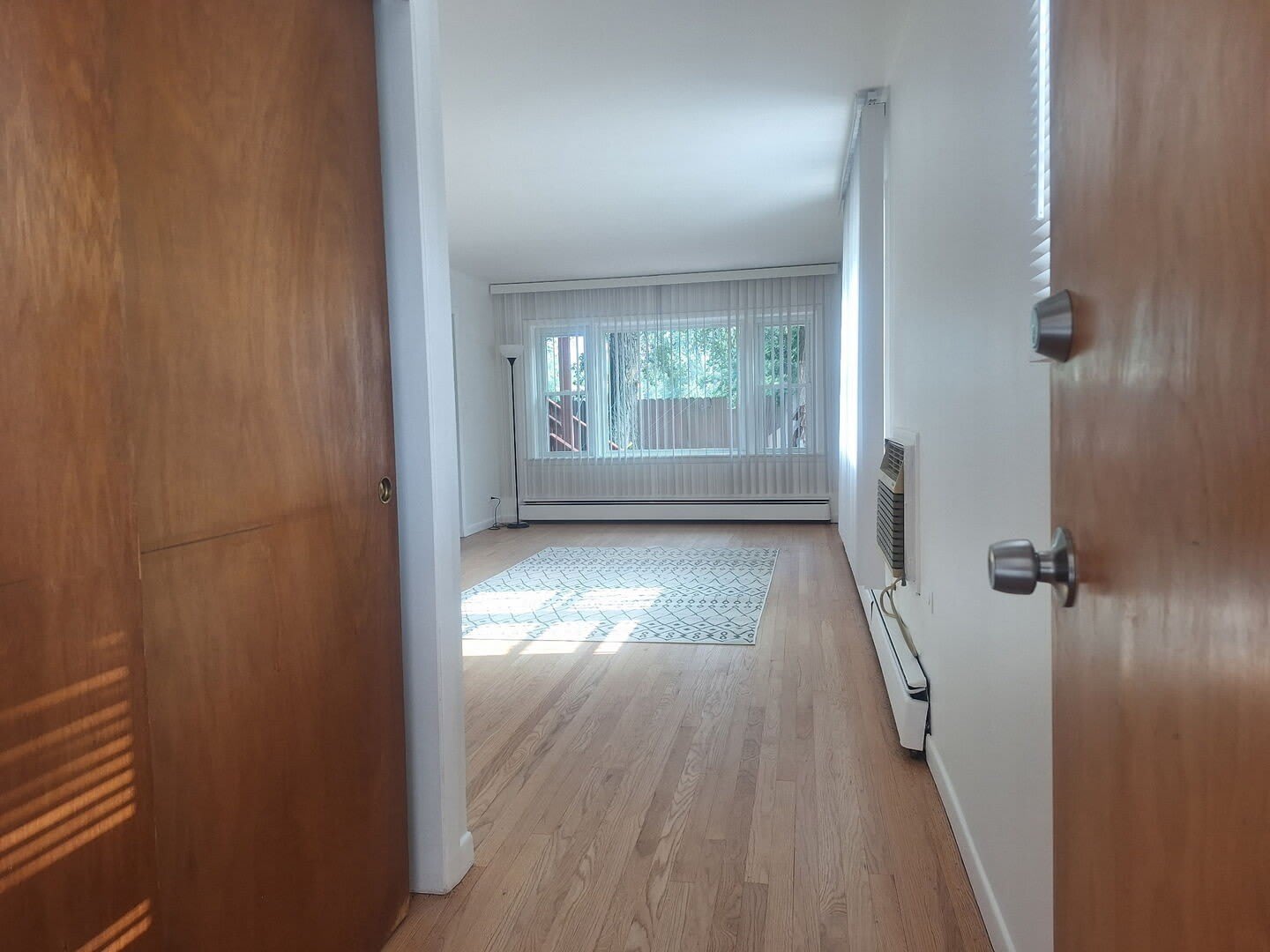 1995 Howard Street – photo 2