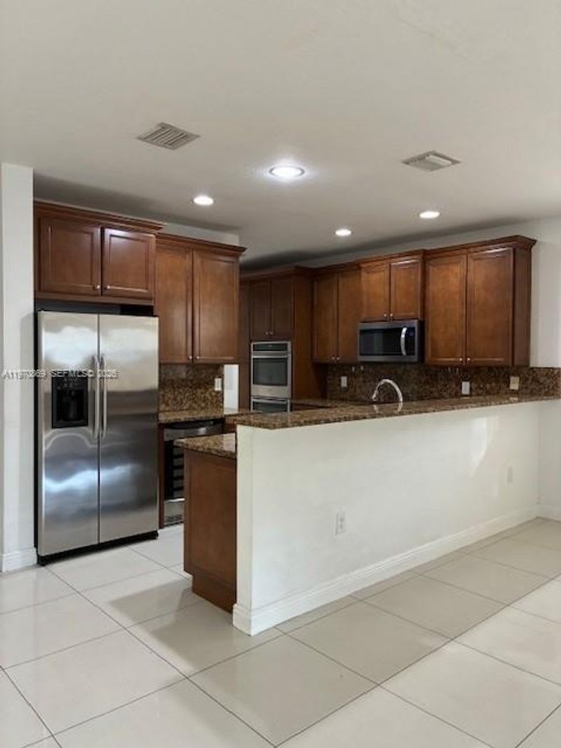8848 NW 101st Place, Doral, FL 33178 – photo 1