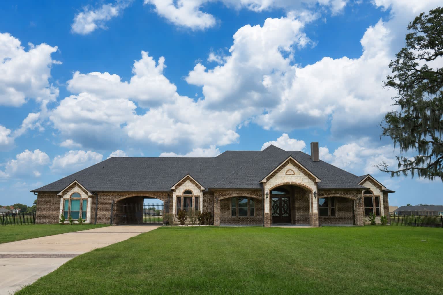 527 Lily Lane – photo 2