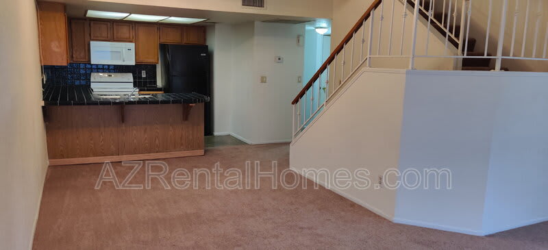 819 N College Ave – photo 2