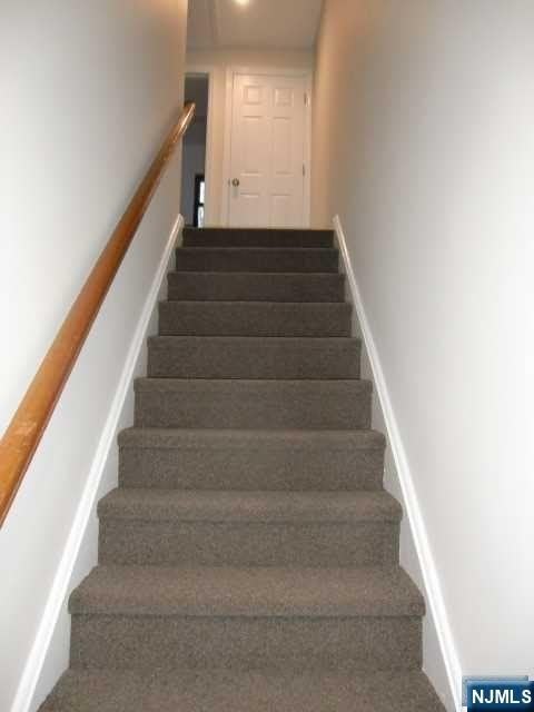 482 Broad Avenue – photo 4