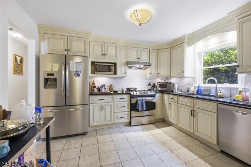 40 Ocean St – photo 5