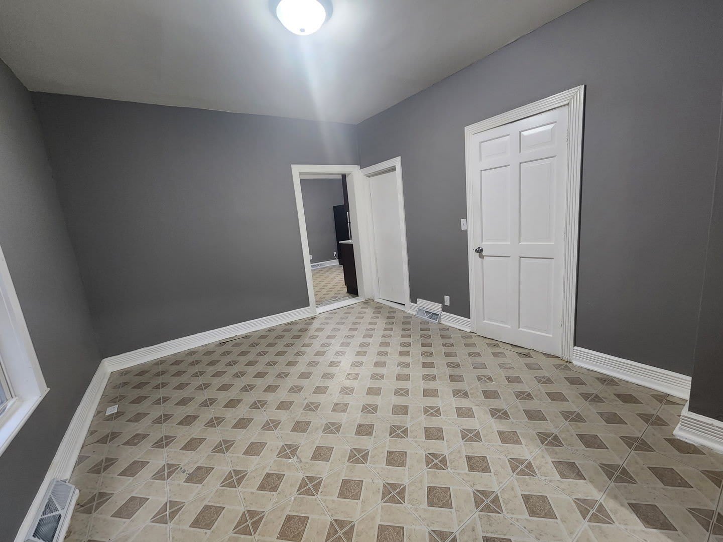 605 N Monroe Street – photo 5